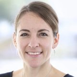 En 2017, Sara Stadelmann Lucciarini a participé à la fondation de la Maison de la Santé du Haut-Lac (MSHL)